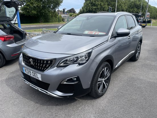 2019 19 Peugeot 3008 MPV